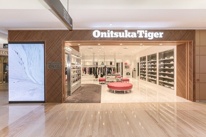 ONITSUKA TIGER Plaza Indonesia | Retail 