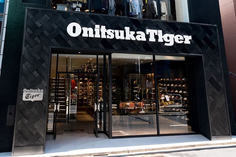 オニツカタイガー新宿南(Onitsuka Tiger SHINJUKU SOUTH) 